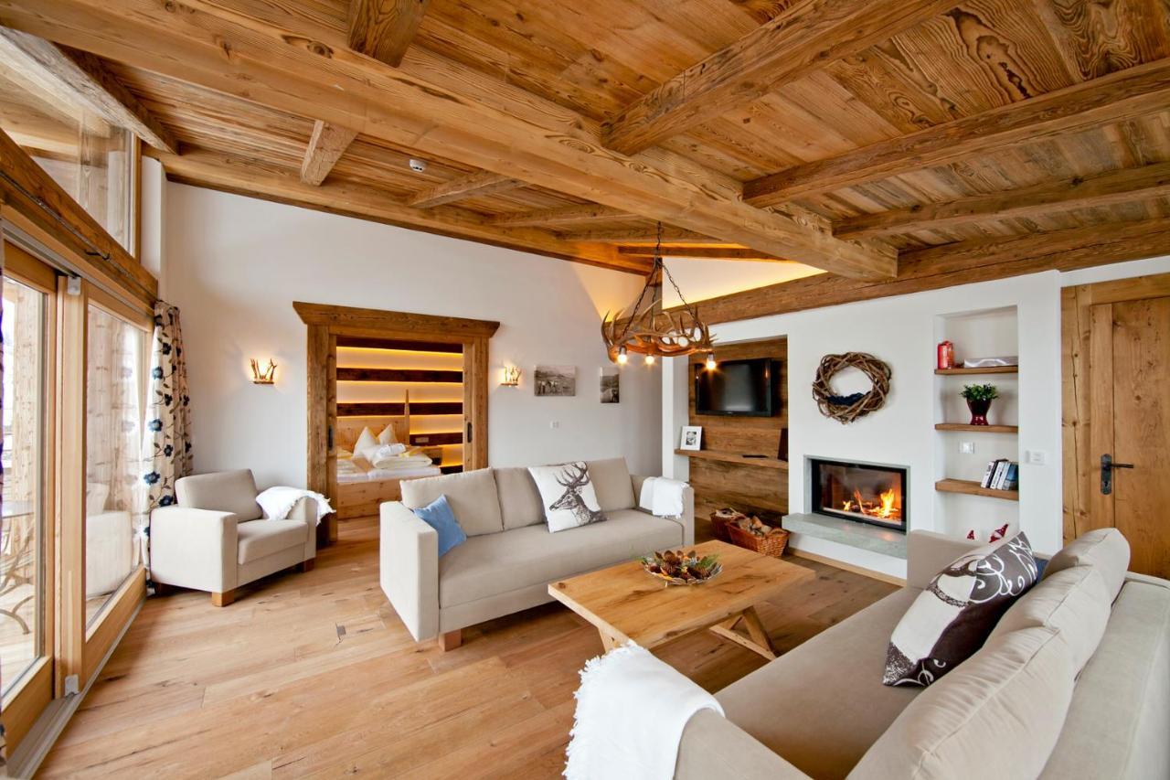 Hotel Hubertus Mit Erlebnislandgasthof Reitherwirt Кицбюэль Экстерьер фото