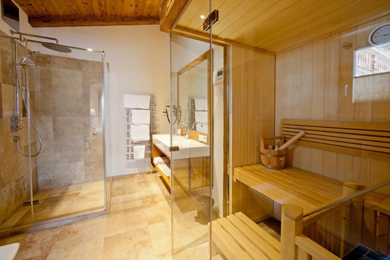 Hotel Hubertus Mit Erlebnislandgasthof Reitherwirt Кицбюэль Экстерьер фото