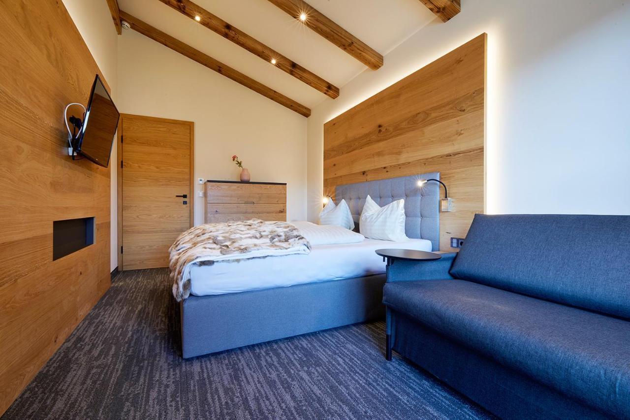 Hotel Hubertus Mit Erlebnislandgasthof Reitherwirt Кицбюэль Экстерьер фото